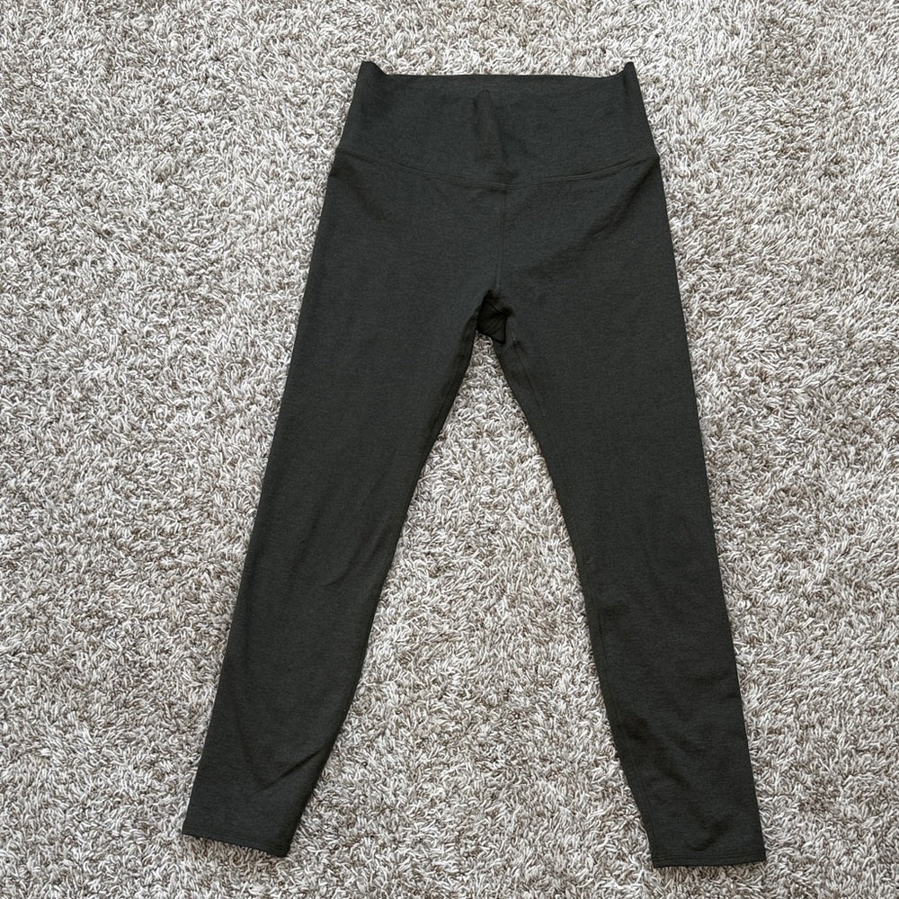 Vuori 7/8 Legging Green Heathered size Medium - Picture 2 of 12